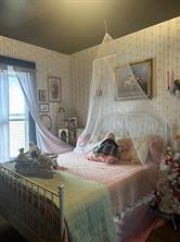 28 S Railroad St, Manor, PA 15665 - bedroom with wallpapered walls