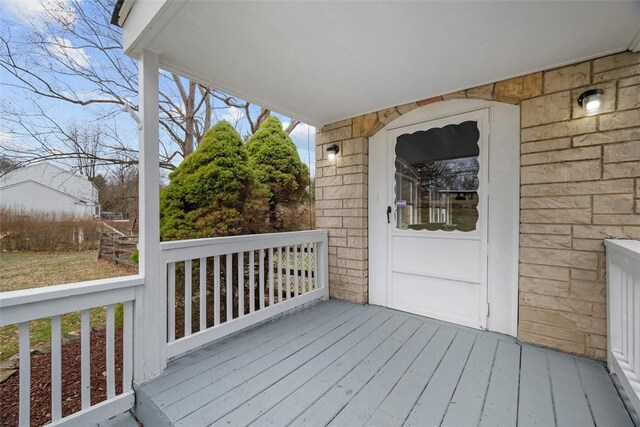600 Camp Meeting Rd, Leet Twp, PA 15143 - view of deck
