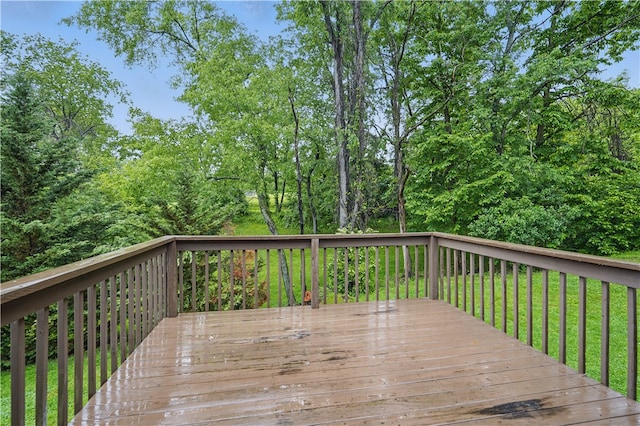 406 Maple Dr, Irwin, PA 15617 - view of deck