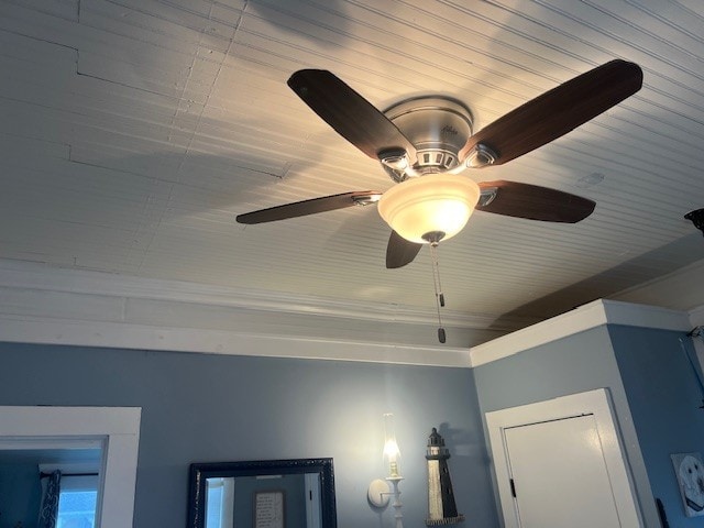11863 Lakeview, Conneaut Lake Cra, PA 16316 - detailed view of ceiling fan