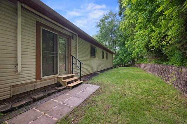 803 E Arcadia Dr, Mccandless, PA 15237 - view of grassy yard with entry steps