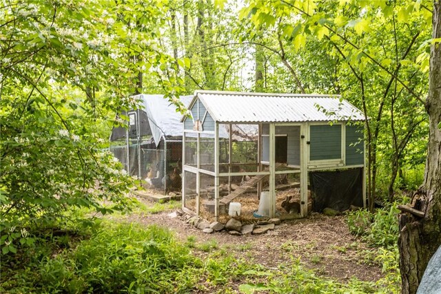 138 Presnar Dr, Neshannock Twp, PA 16105 - view of poultry coop