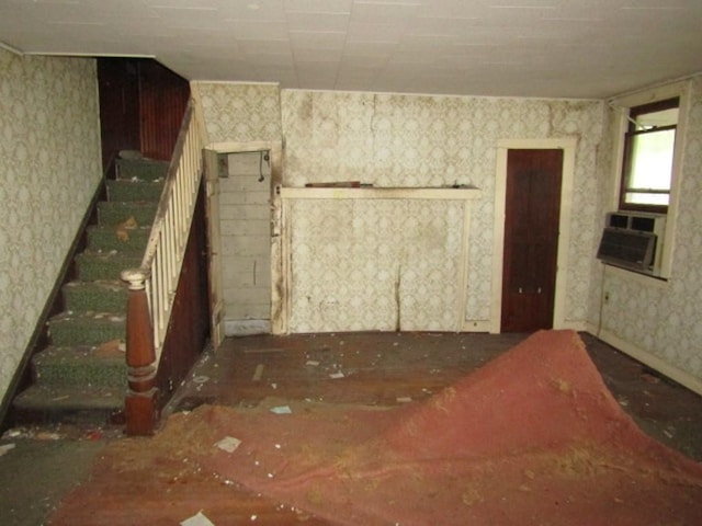 445 4th St, Freedom, PA 15042 - interior space with wallpapered walls