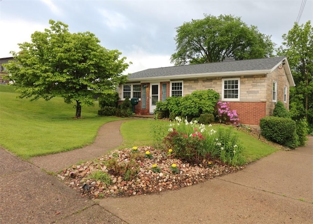 1107 Croxall Ave, Hopewell Twp Bea, PA 15001 - ranch-style house with a front yard and stone siding
