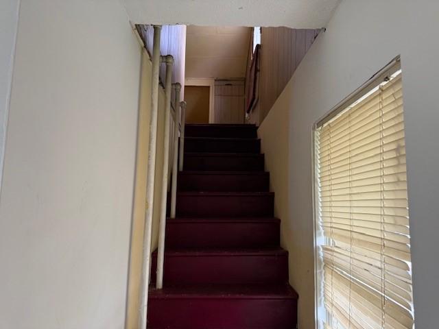 15 Miner Ave, Bentleyville, PA 15314 - view of stairway