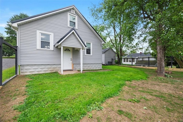 190 Elm St, Daugherty Twp, PA 15066 - bungalow-style home featuring central AC and a front lawn