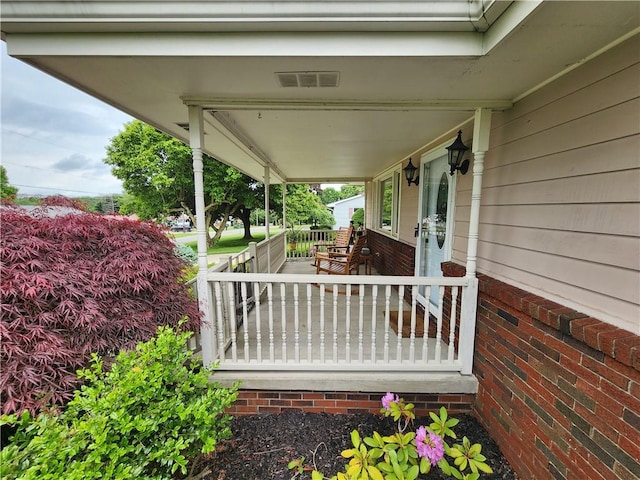 1013 Charles Dr, Union Twp Law, PA 16101 - view of porch