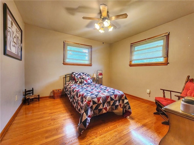 1013 Charles Dr, Union Twp Law, PA 16101 - bedroom with light wood finished floors, baseboards, and a ceiling fan