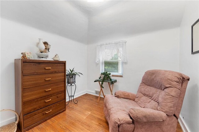 922 Bower Hill Rd, Mt Lebanon, PA 15243 - living area with light wood finished floors and baseboards