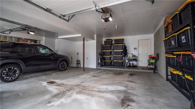 104 Cherokee Ct, Buffalo Twp But, PA 16229 - garage with a garage door opener