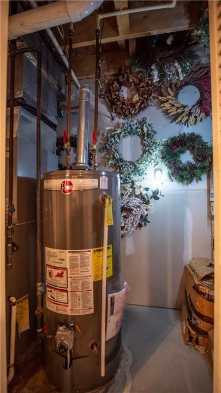 104 Cherokee Ct, Buffalo Twp But, PA 16229 - utilities featuring water heater