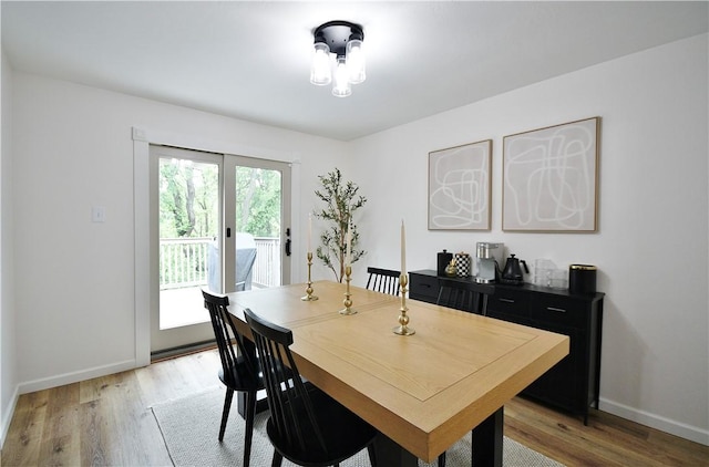 44 Eichelberger Dr, Robinson Twp Nwa, PA 15108 - dining area featuring light wood-style flooring and baseboards