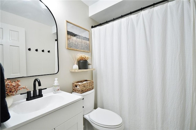 44 Eichelberger Dr, Robinson Twp Nwa, PA 15108 - bathroom with vanity and toilet