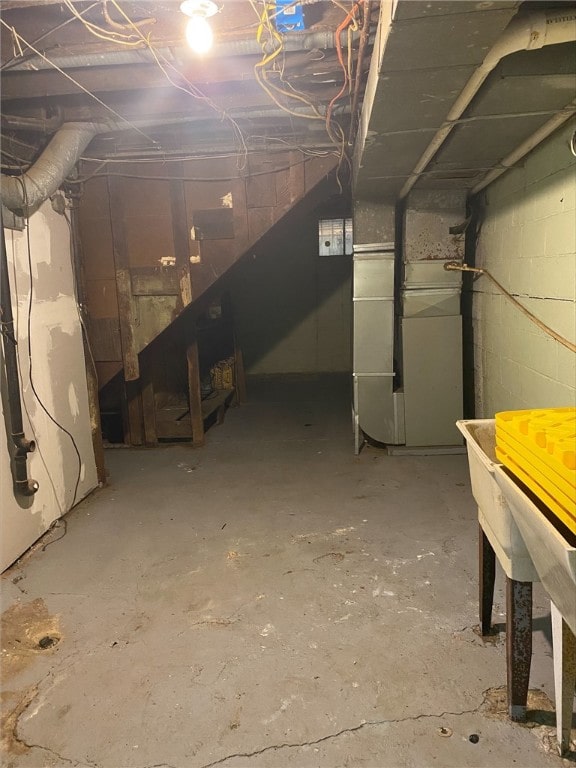 7740 Pershing St, Penn Hills, PA 15235 - unfinished below grade area with heating unit