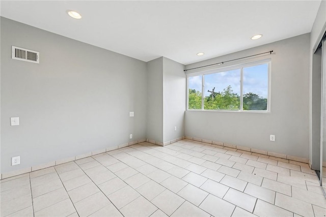 32 Norton St, Mt Washington, PA 15211 - empty room with recessed lighting, baseboards, and light tile patterned floors