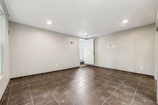 32 Norton St, Mt Washington, PA 15211 - spare room with recessed lighting, dark tile patterned flooring, and baseboards