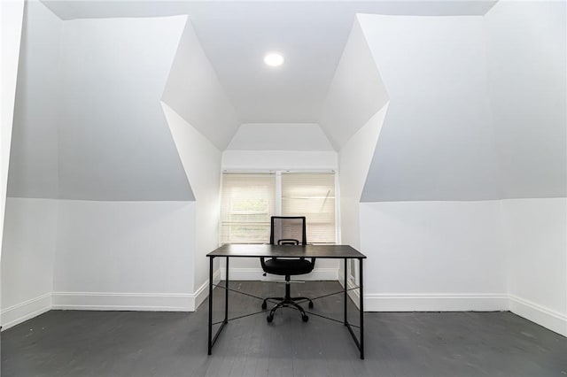 1044 Flemington St, Greenfield, PA 15217 - office space with lofted ceiling and baseboards