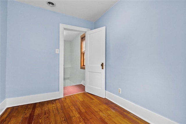 907 Greenfield Ave, Greenfield, PA 15217 - empty room featuring wood finished floors and baseboards