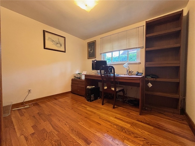 1132 Onondago St, Squirrel Hill, PA 15218 - home office featuring wood finished floors and baseboards