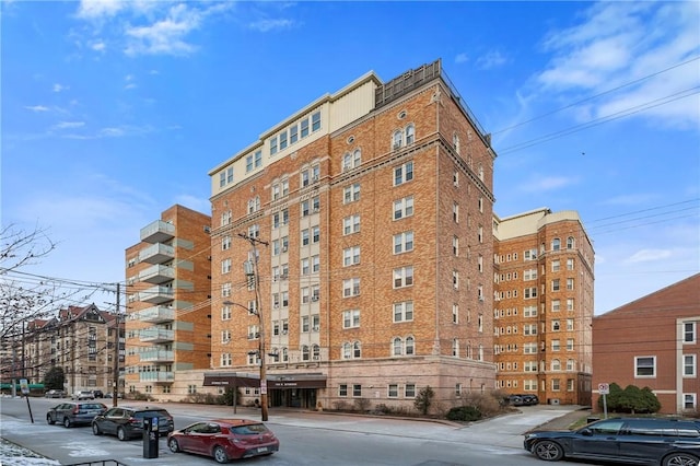 144 N Dithridge St Unit 703, Oakland, PA 15213 - view of apartment building / complex