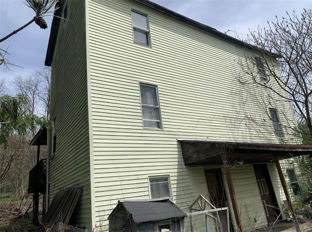 1649 Iselin Rd, Conemaugh/Young Twps Ind, PA 15681 - view of home's exterior