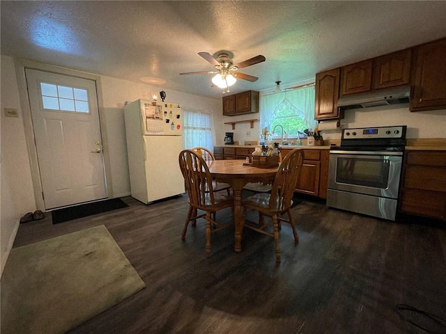 141 Minich Rd, Center Twp But, PA 16001 - dining area with dark wood-style floors, a ceiling fan, and a textured ceiling