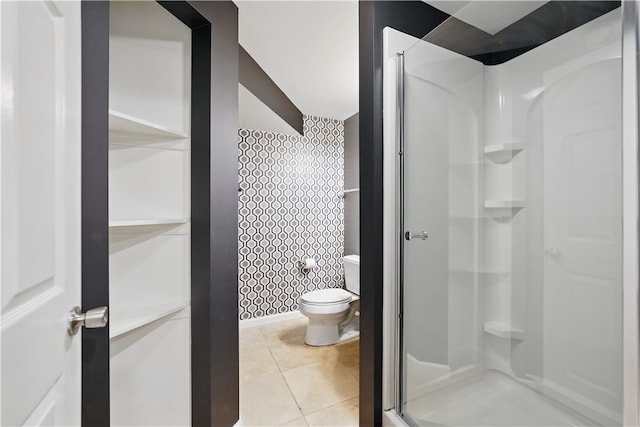 107 Belmont Cir, Uniontown, PA 15401 - full bath with a stall shower, toilet, and tile patterned floors