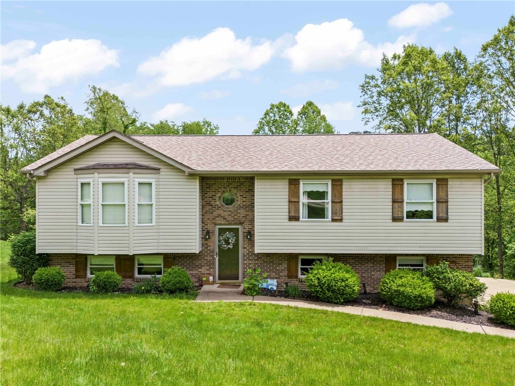 290 Annuity Dr, South Franklin, PA 15301 - photo 1