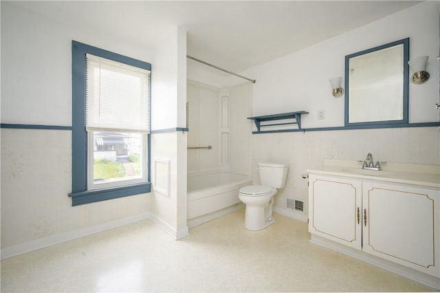 920 Roup Ave, Brackenridge, PA 15014 - bathroom with vanity, shower / tub combination, and toilet