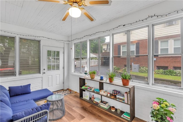 111 E Sheridan Ave, New Castle/2Nd, PA 16105 - sunroom with wood finished floors and wooden ceiling