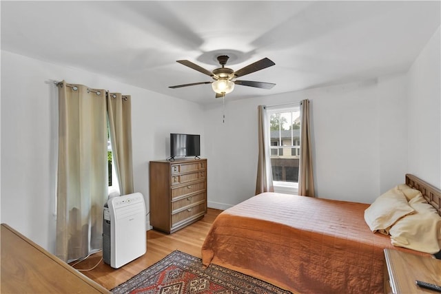 111 E Sheridan Ave, New Castle/2Nd, PA 16105 - bedroom with light wood finished floors and ceiling fan