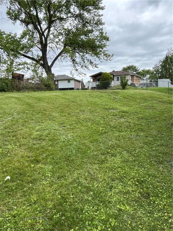 417 Longview Dr, Monroeville, PA 15146 - view of yard