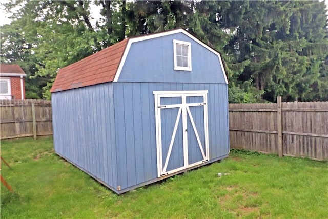 418 Newport Dr, Hempfield Twp Wml, PA 15601 - view of shed