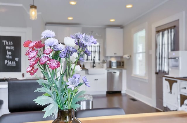 27 Laurel Ave, City Of Washington, PA 15301 - interior space featuring stainless steel dishwasher, recessed lighting, baseboards, and a sink