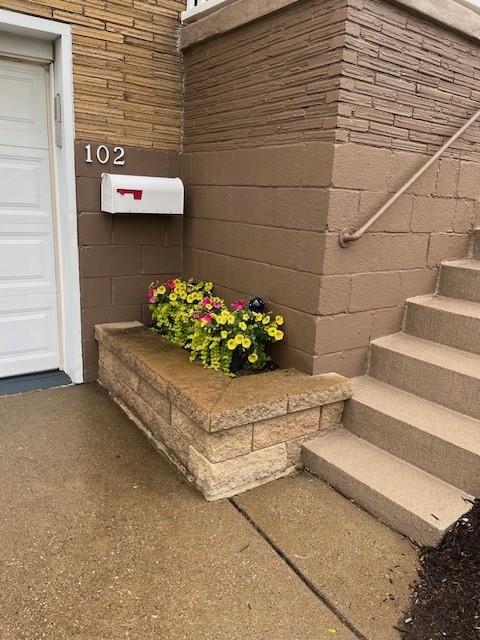 102 Rose Ave, Ross Twp, PA 15229 - exterior view