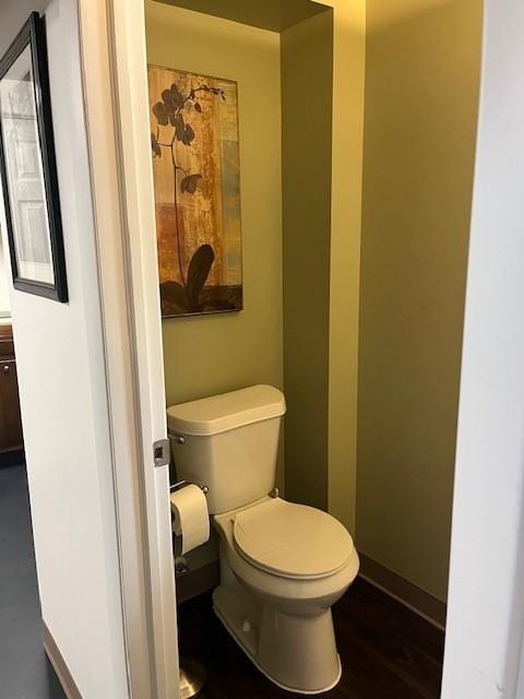 102 Rose Ave, Ross Twp, PA 15229 - bathroom featuring toilet and baseboards