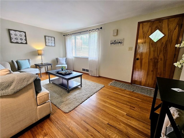 116 Bellwood Rd, West Mifflin, PA 15122 - living area with wood finished floors and baseboards