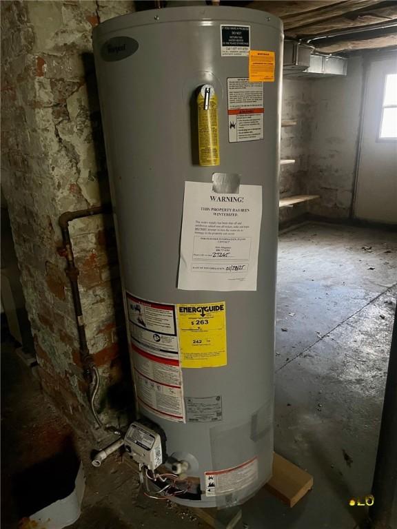 223 Division Ave, Ellwood City Law, PA 16117 - utility room featuring water heater