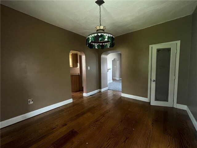 223 Division Ave, Ellwood City, PA 16117 - photo 10
