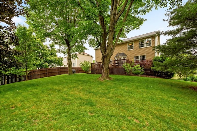 401 Pebble Creek Dr, Cranberry Twp, PA 16066 - view of yard featuring a wooden deck