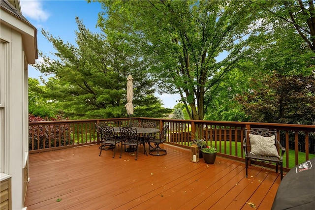 401 Pebble Creek Dr, Cranberry Twp, PA 16066 - wooden terrace featuring outdoor dining area