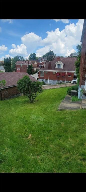 2722 Bethesda St, Carrick, PA 15227 - view of green lawn