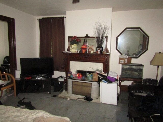 3024 Wadlow St, Brighton Heights, PA 15212 - view of living room