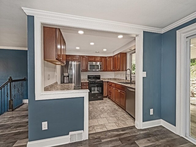 79 Lilmont Dr, Swissvale, PA 15218 - photo 10