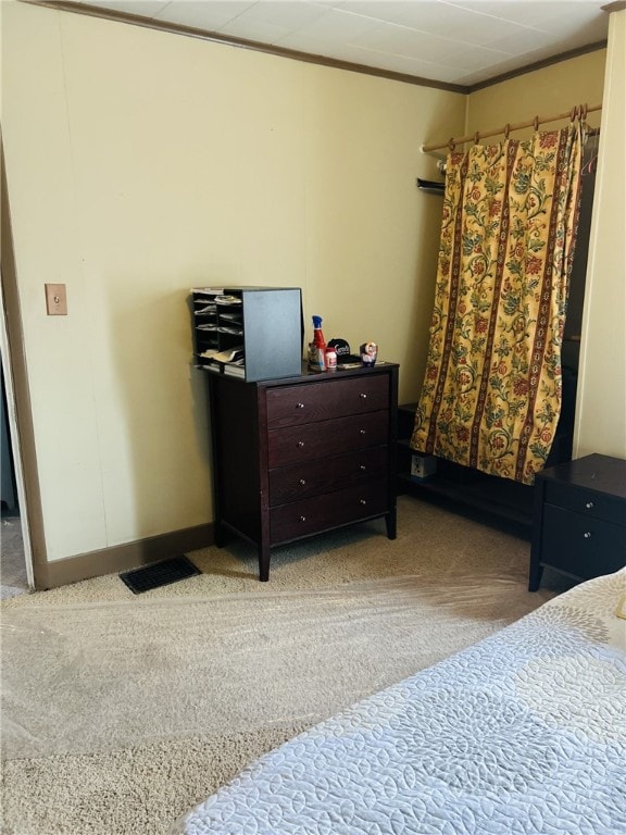 4236 Haldane St, Greenfield, PA 15207 - carpeted bedroom featuring ornamental molding and baseboards