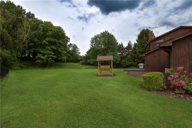 105 Janice Ln, Saxonburg, PA 16056 - view of grassy yard