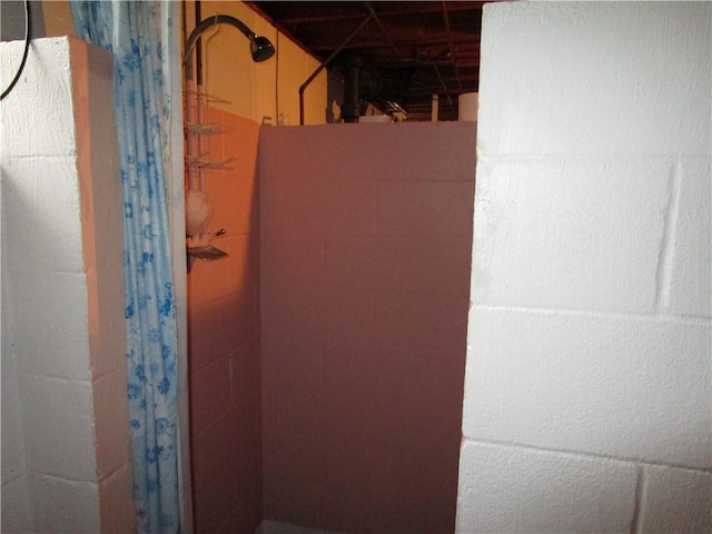 2255 Rombold, Hermitage, PA 16148 - full bath with a stall shower