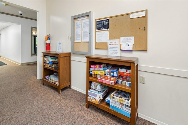 5 Bayard Rd Unit 808, Shadyside, PA 15213 - miscellaneous room featuring carpet and baseboards