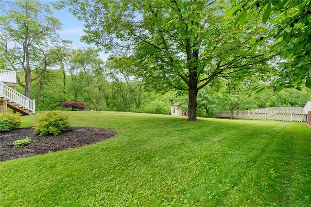 116 Buttercup Dr, Cranberry Twp, PA 16066 - view of yard with stairway