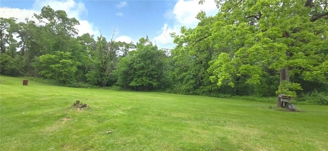 27 Elich Rd, Pa, PA 15021 - view of grassy yard with a wooded view